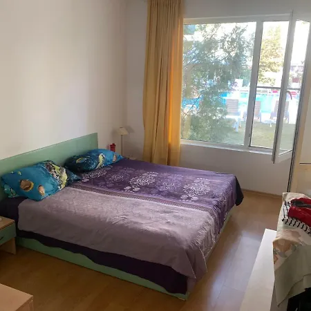 Yasen Apartamento